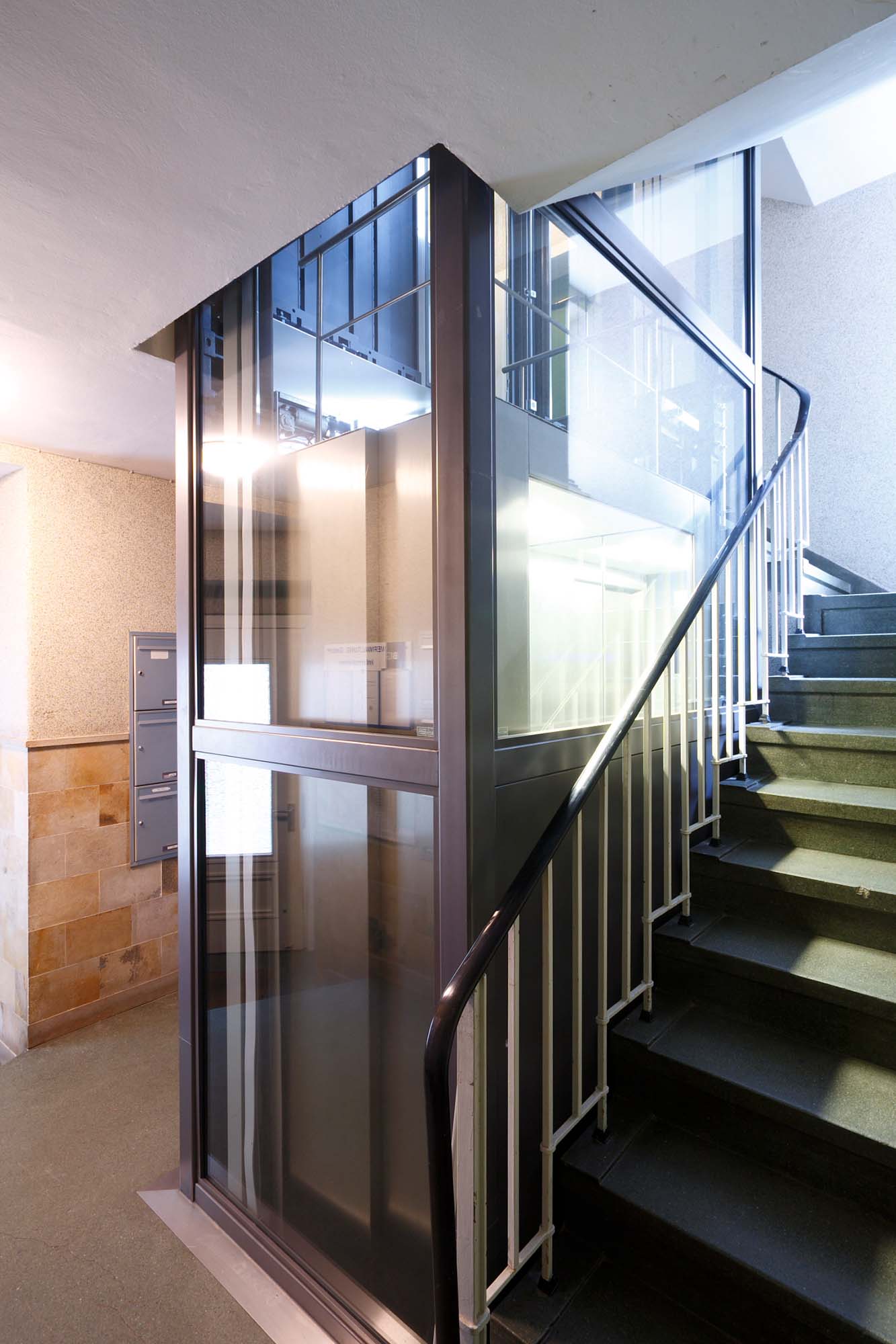 Aufzug eines Mehrfamilienhauses in Kiel