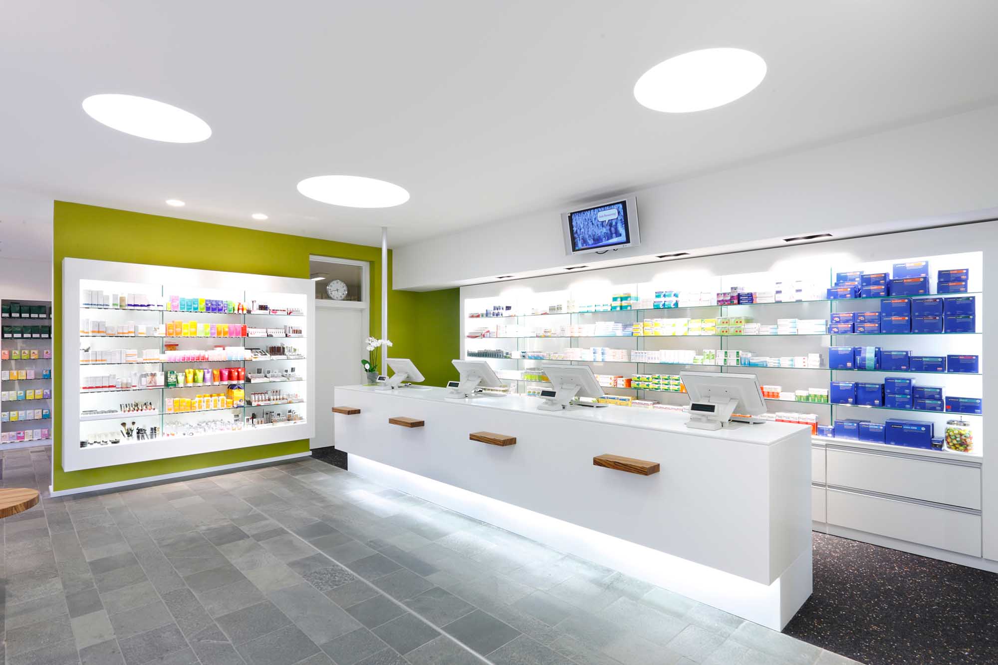 Ladentheke, Umbau einer Apotheke in Heikendorf